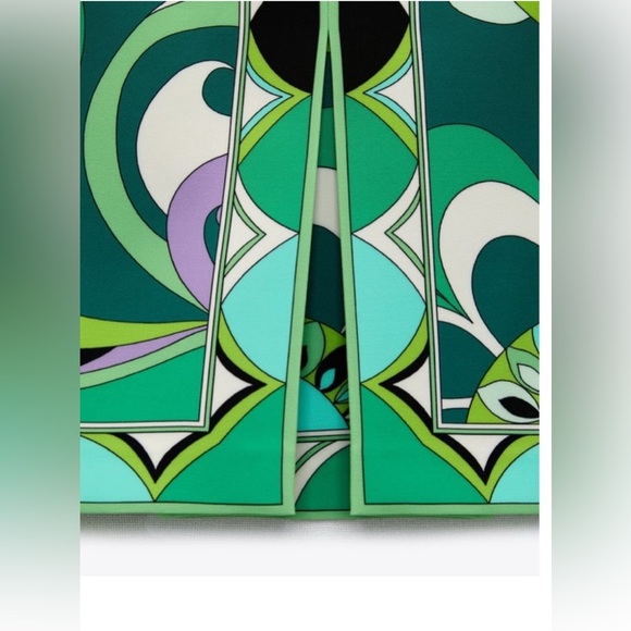 Zara Green Printed Mini Skirt – Size Small (Brand New, No Tag) - Picture 3 of 12